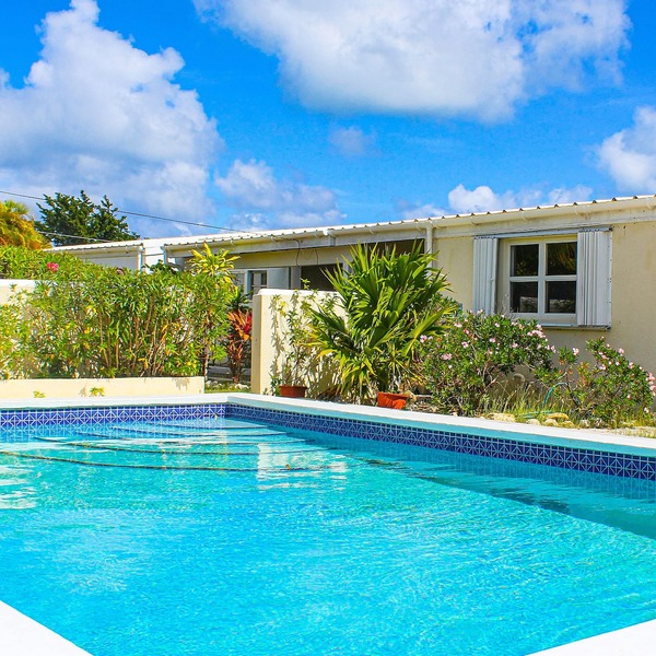 A Spacious, beautiful villa, with a well maintained Private Pool
