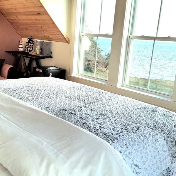 A waterfront bed & breakfast that will have you waken to mesmerizing views.