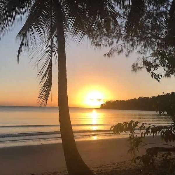Absolute Beachfront 2 Bedroom Luxury Holiday Home