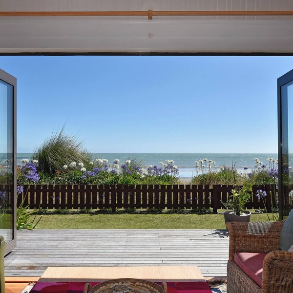 Absolute Beachfront at Patons Rock