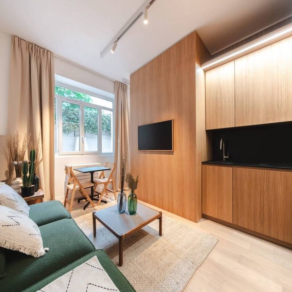 AC Apartment with Terrace in the Center of Paris