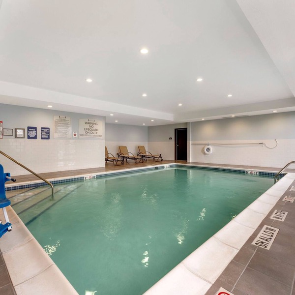 Accessible Qn Studio | Pool + Breakfast Included