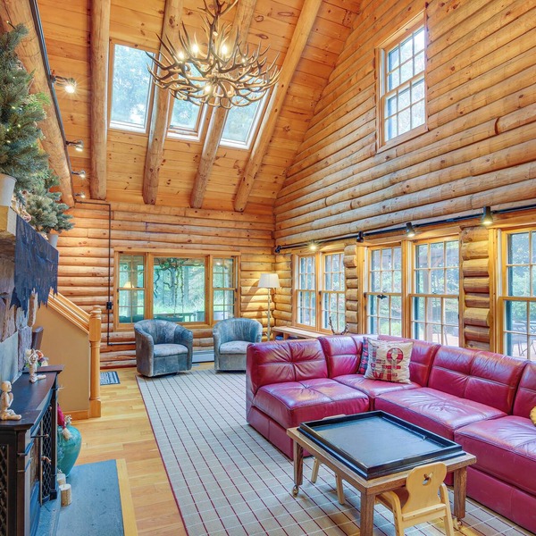 Accord Vacation Rental w/Pool & Hot Tub!
