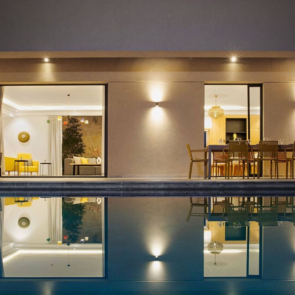 ADA ADA, modern villa with private pool - 13 km city center (4 bdrms/8 guests)