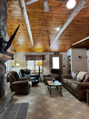 Adirondack Luxury Getaway