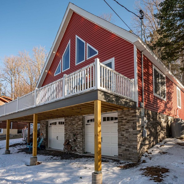 ADK Chalet - On Snowmobile Trail & Near Everything