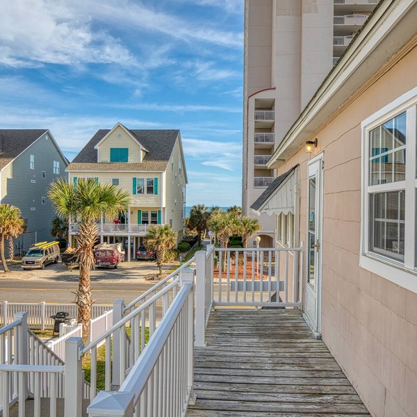 Affordable Ocean view 2BD - Walk 2 Beach - Pet Friendly