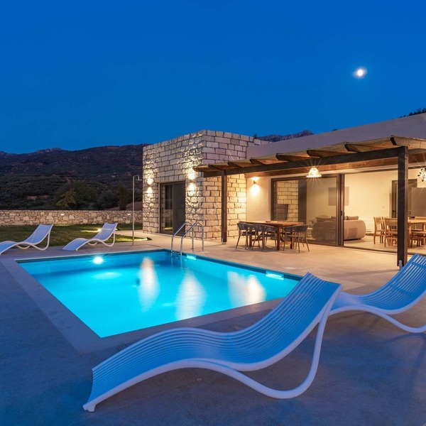 Aggel's Infinity View Villa - private pool