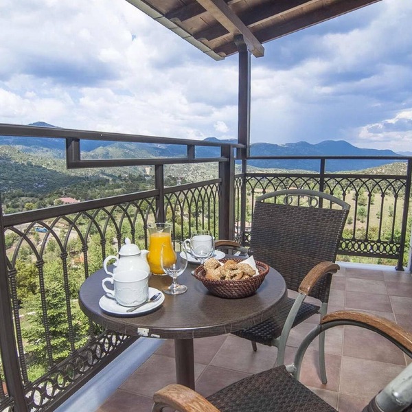 Aiora Luxury Suites