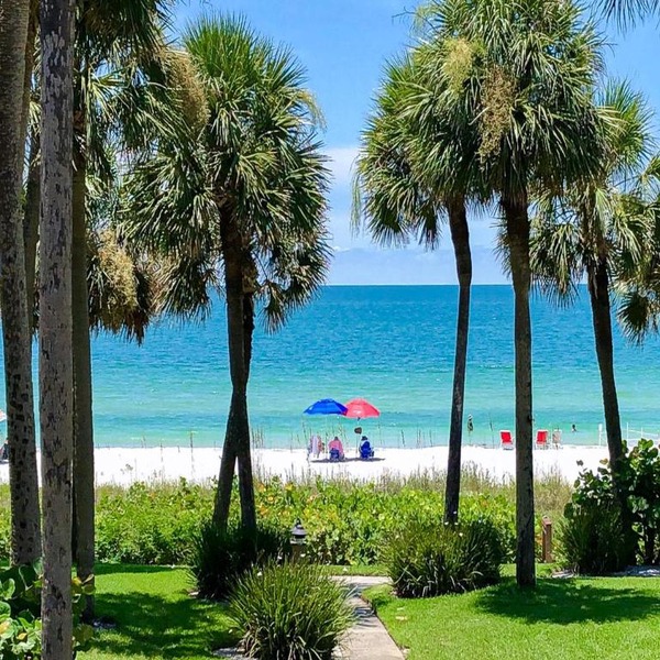 Aldea A8 Beachfront 2 Bedroom 2 Bath - Tranquil Belleair Beach