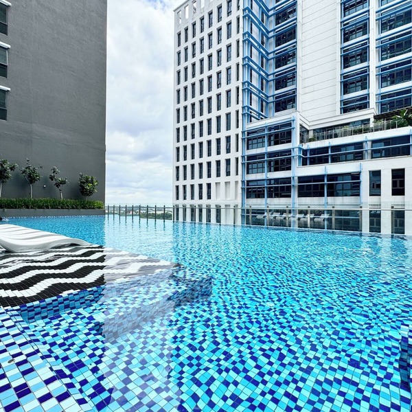 Alinea Suites