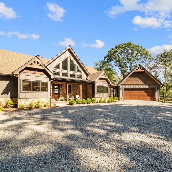Altitude Adjustment at Eagles Nest - Luxury