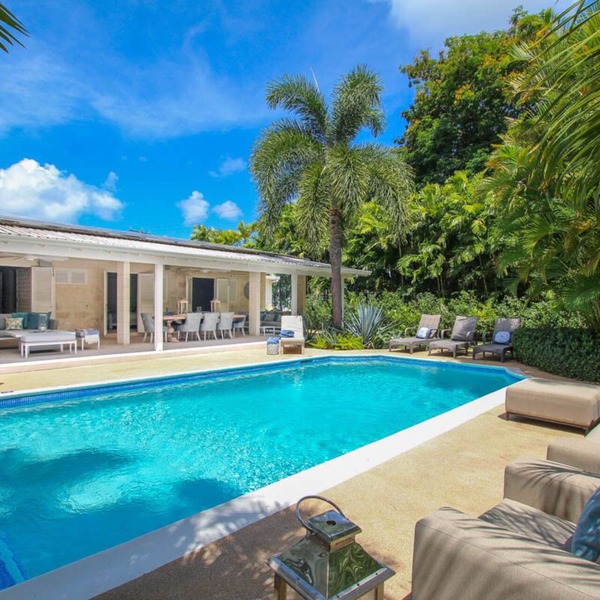 Amazing 4-bed Villa with Pool 5 mins from Beach - Palm Grove 1
