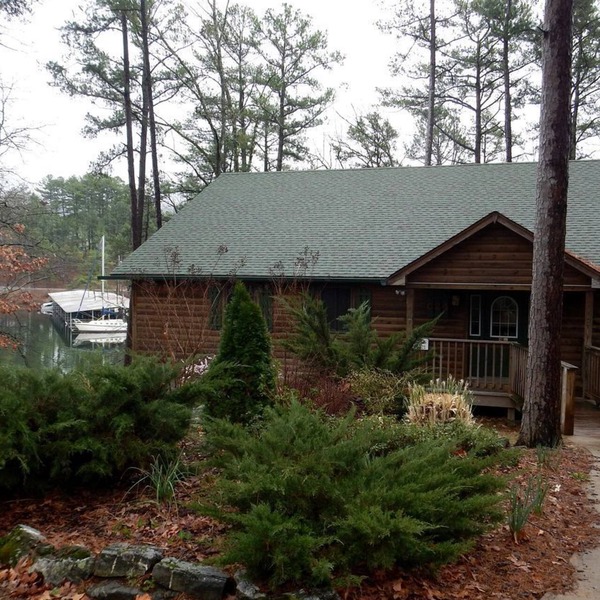 Amazing Cabin with Fireplace, Barbecue and Tennis Court in Mount Ida, Arkansas