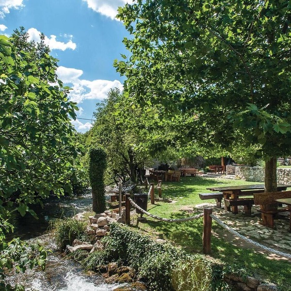 Amazing Home in Zrnovnica With Outdoor Swimming Pool, Wifi and 3 Bedrooms