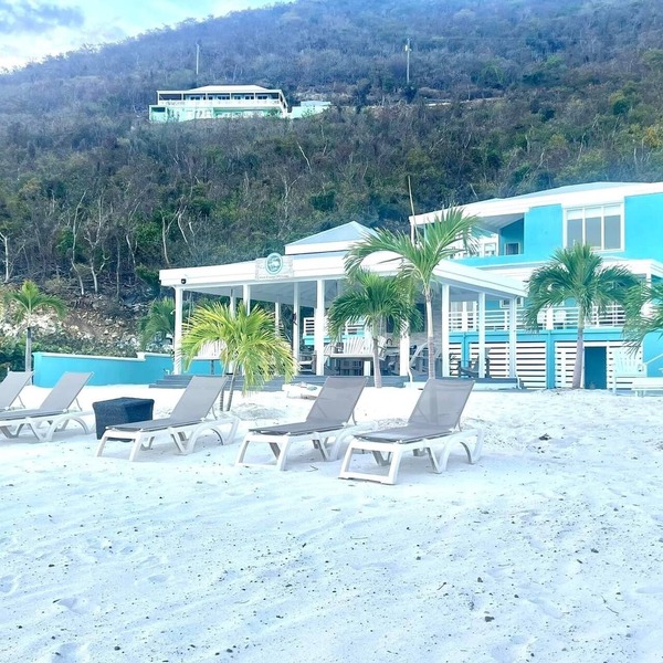 Amazing Oceanfront Beach Home w/pool & pavilion in White Bay/Jost Van Dyke, BVI.