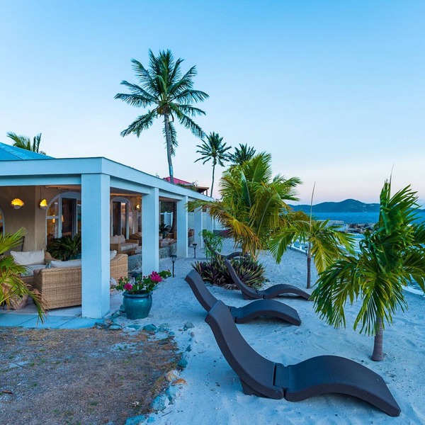 Amazing Water Front Villa West End Tortola with housekeeping
