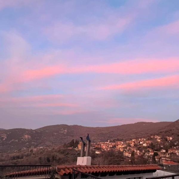 Ampelos Hotel