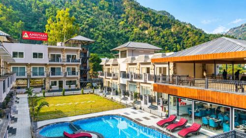 Amritara Chakra River Resort - Closest Luxury Resort to Neelkanth Temple