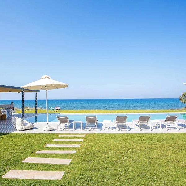 An Impressive Beachfront Luxury Retreat with Private Beach