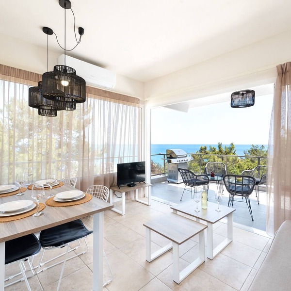 Anastasios Deluxe House Stegna Up Floor (Amazing View, 300meter from the Beach)
