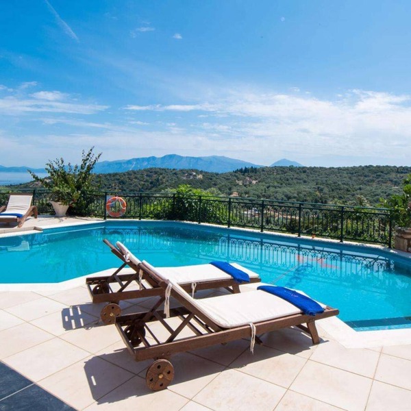 Andromeda - Three Bedroom Villa, Sleeps 6