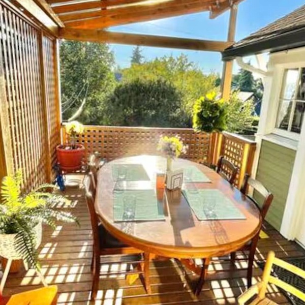 Anne Haven Spacious Retreat DT Seattle