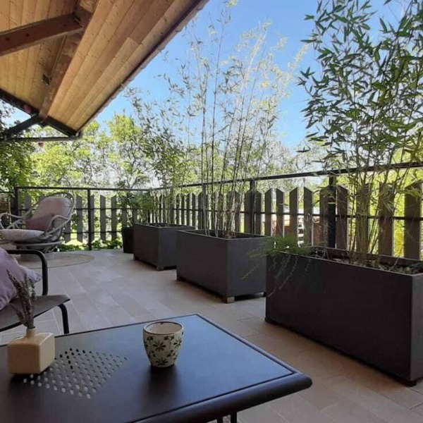Annecy le vieux, ideally located, comfortable 2-room apartment, terrace and garden.