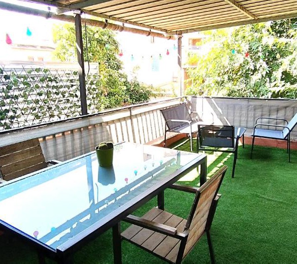 Apartamento entero con terraza en el centro de Rubí