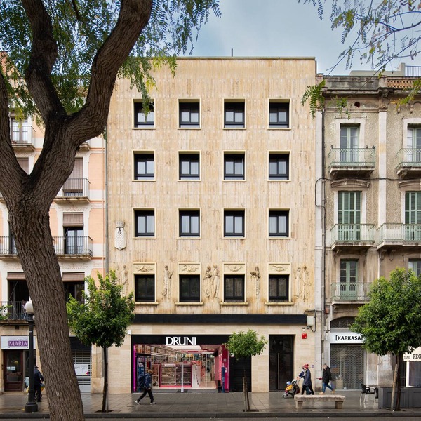 Apartaments Rambla 68