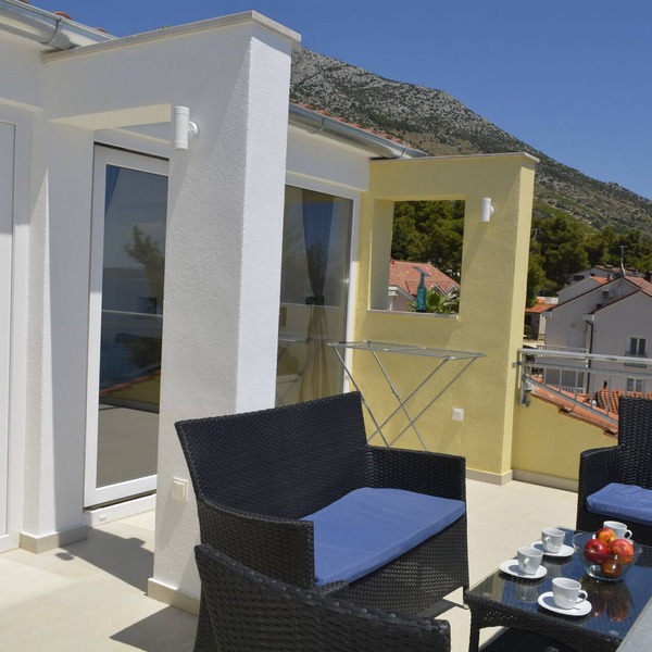 Apartments Marija (34031-A1) - Ivan Dolac - island Hvar