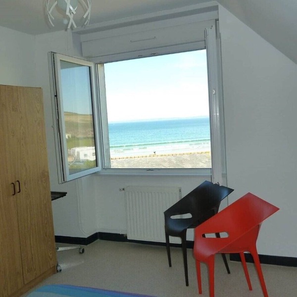 - Apartment 4 -