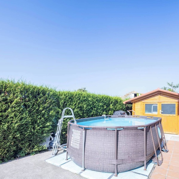 Apartment 'Almar' with Shared Pool, Wi-Fi and Air Conditioning