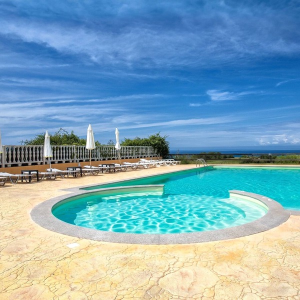 Apartment 'Con Balcone' with Sea View, Wi-Fi and Air Conditioning
