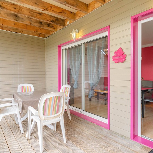 Apartment 'Le Clos Du Champ De L'Amour - Rochefort' with Private Pool, Wi-Fi & AC