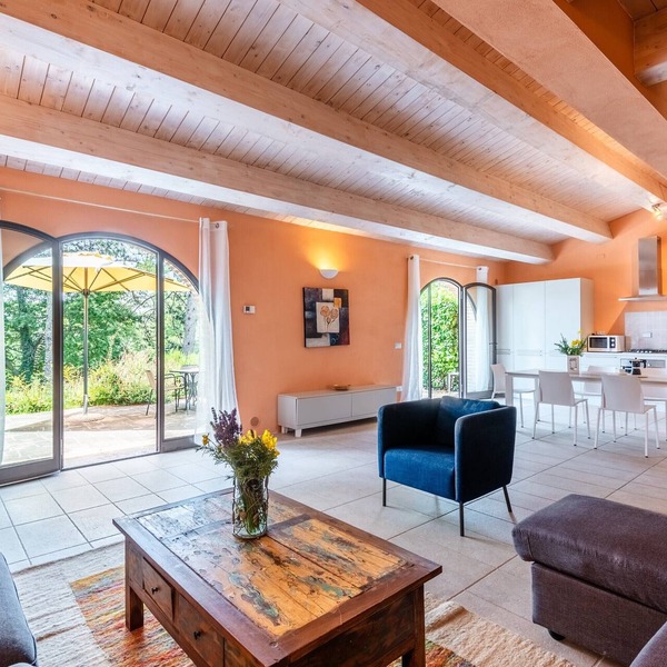 Apartment In A Hotel "Villa Pesca" with Shared Pool, Private Balcony & Wi-Fi