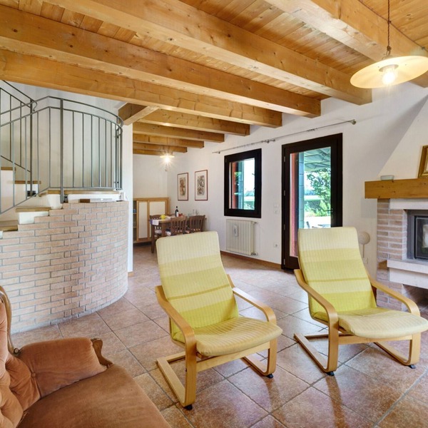 Apartment 'Iris' with Private Terrace, Wi-Fi and Air Conditioning