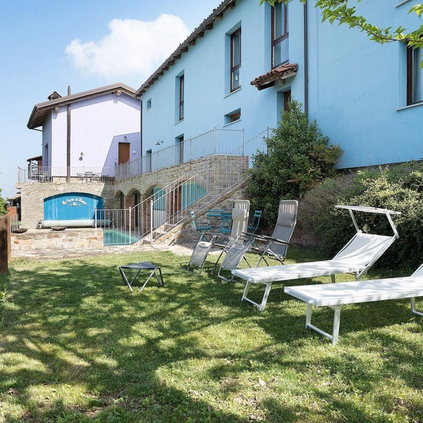Apartment 'La Corte di Langa Alloggio Agata' with Shared Pool & Wi-Fi