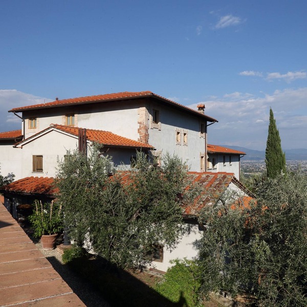 Apartment 2 rooms - 1 bathroom - sleeps 5 - wifi - pool