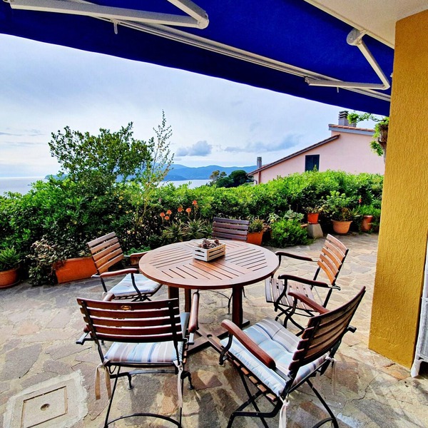 Apartment "La Perla del Golfo" with Sea View & Terrace