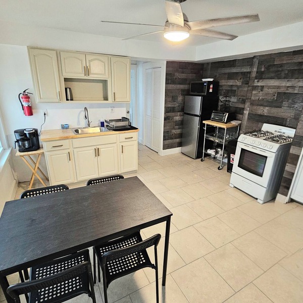 Apartment located in vibrant Montclair 2-blocks to NYC trains