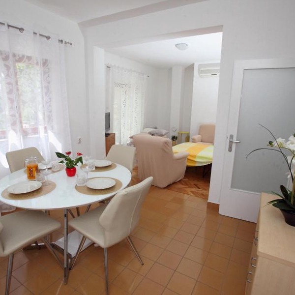 Apartment Oliva