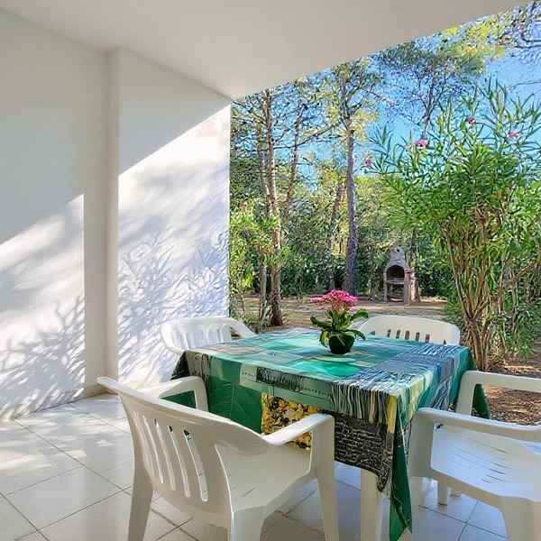 Apartment 'Sabbia D'oro, Trilocale 401' with Shared Pool and Wi-Fi