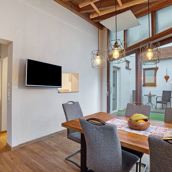 Apartment 'Schwarzwald-Lodge – Dog-Friendly' with Private Terrace, Garden & Wi-Fi