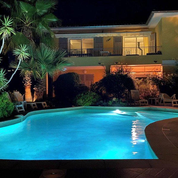 Apartment T4 MISTRAL 100m2, with terrace 25m2, swimming pool, beach nearby