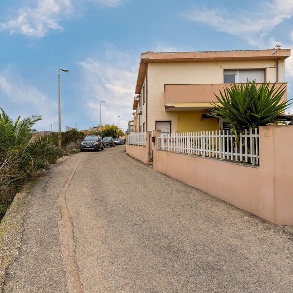 Apartment with air conditioning and terrazzo