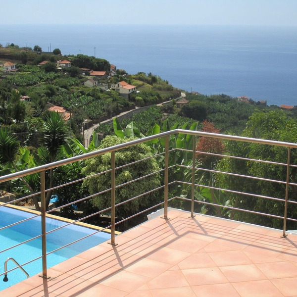 Apartment with sunny south west location and sea view, scenic, large terraces