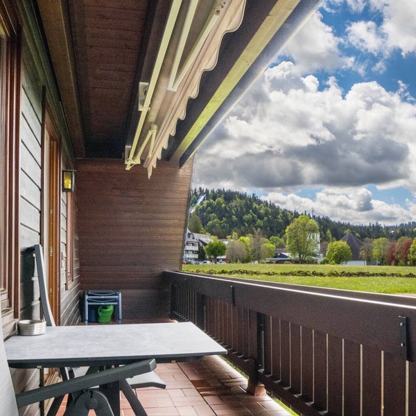 Apartment 'Wohnung 2 Mit Balkon Und Aussicht' with Balcony and Wi-Fi