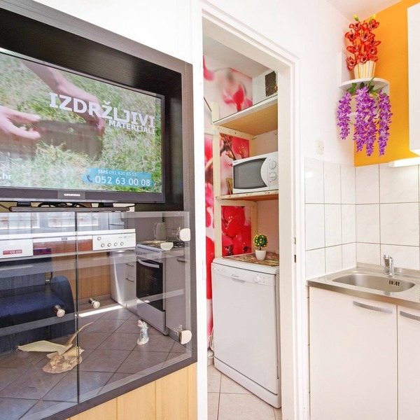 Apartments Miše (36781-A1) - Makarska