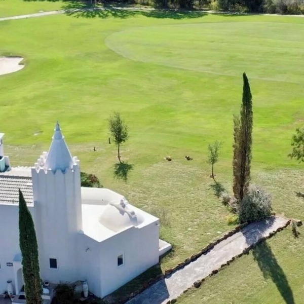 Architect's 'Castle': Golf Villa w/Views